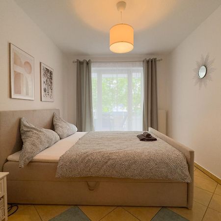 110Qm - 4 Zimmer - Privat Parkplatz - Zentral - Balkon - Mallibase Apartments Касел Екстериор снимка