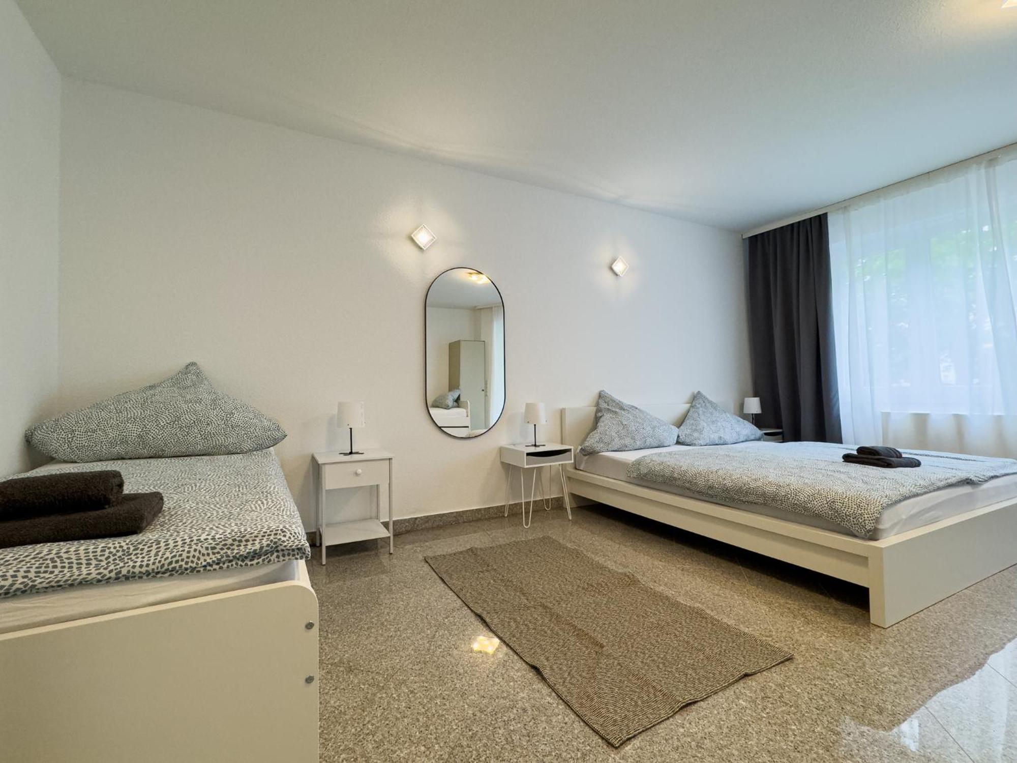 110Qm - 4 Zimmer - Privat Parkplatz - Zentral - Balkon - Mallibase Apartments Касел Екстериор снимка